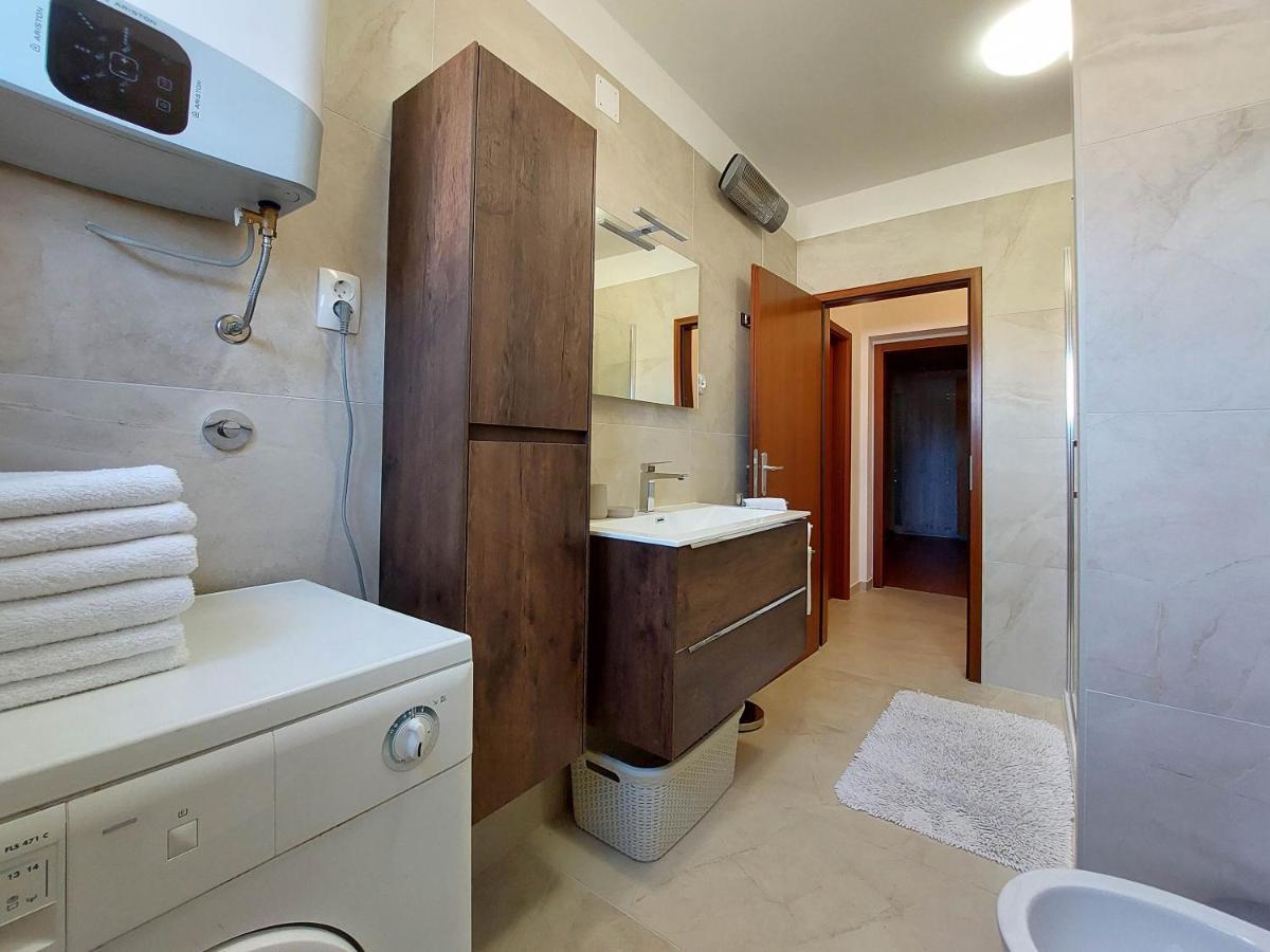 Apartment Neda Punat Esterno foto