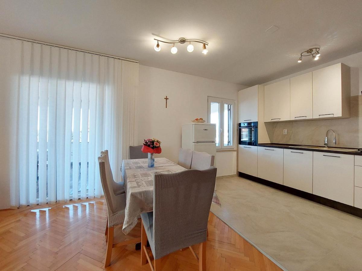 Apartment Neda Punat Esterno foto