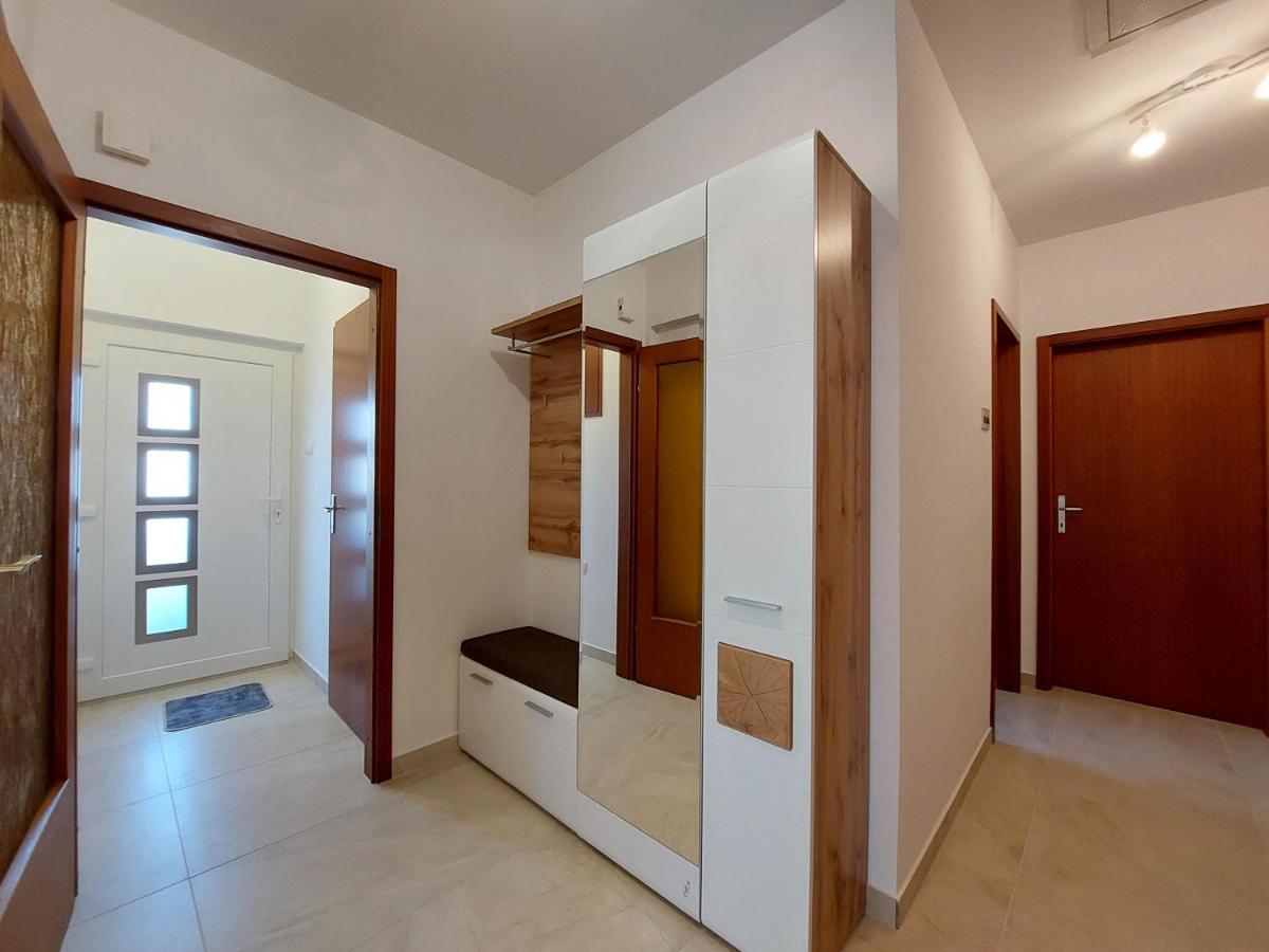 Apartment Neda Punat Esterno foto